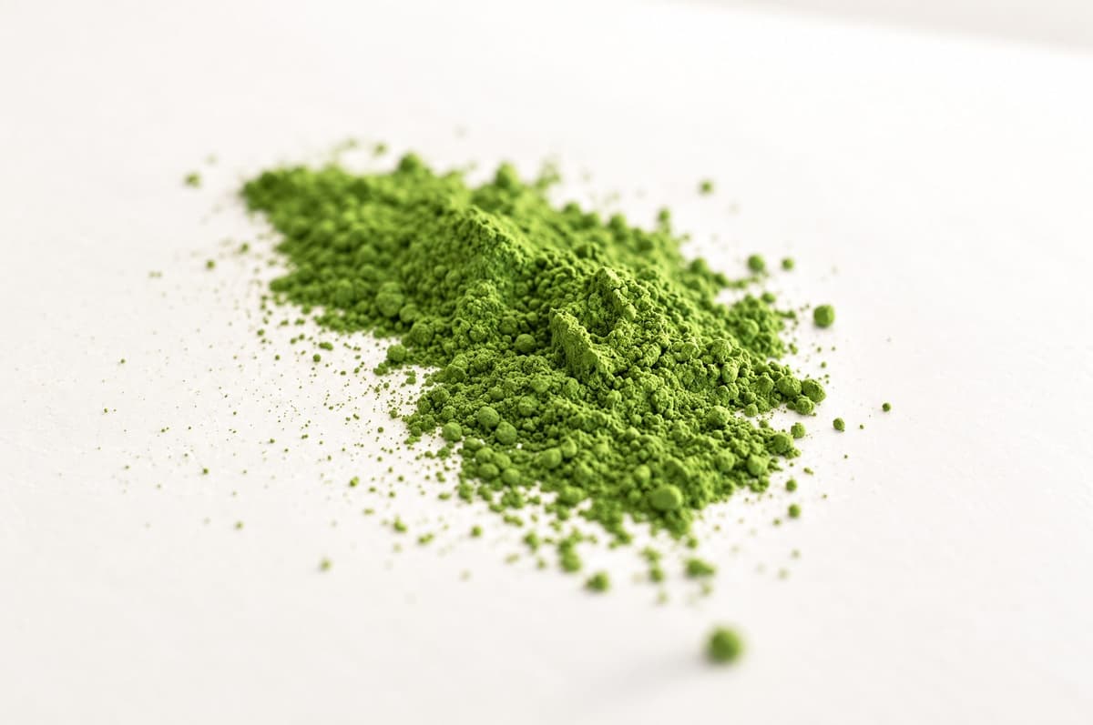 Čerstvo mletý matcha prášok